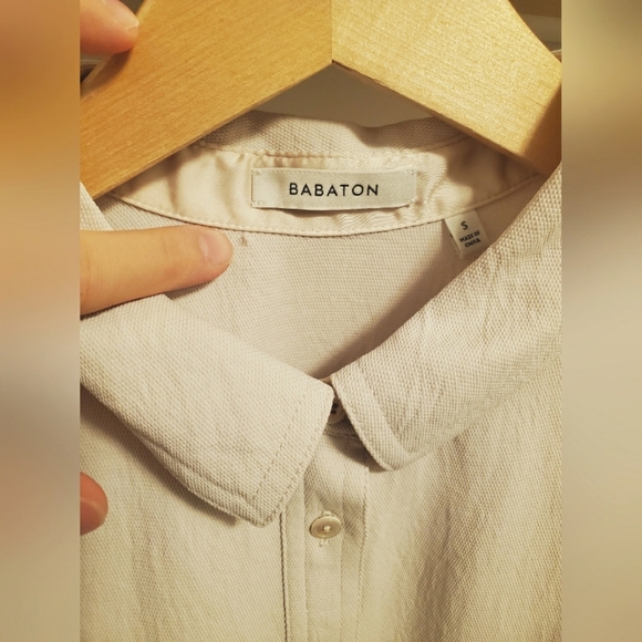 Aritzia Babaton Glen Tie Waist shirt dress. Beige. Size S. Collar. - Picture 3 of 10